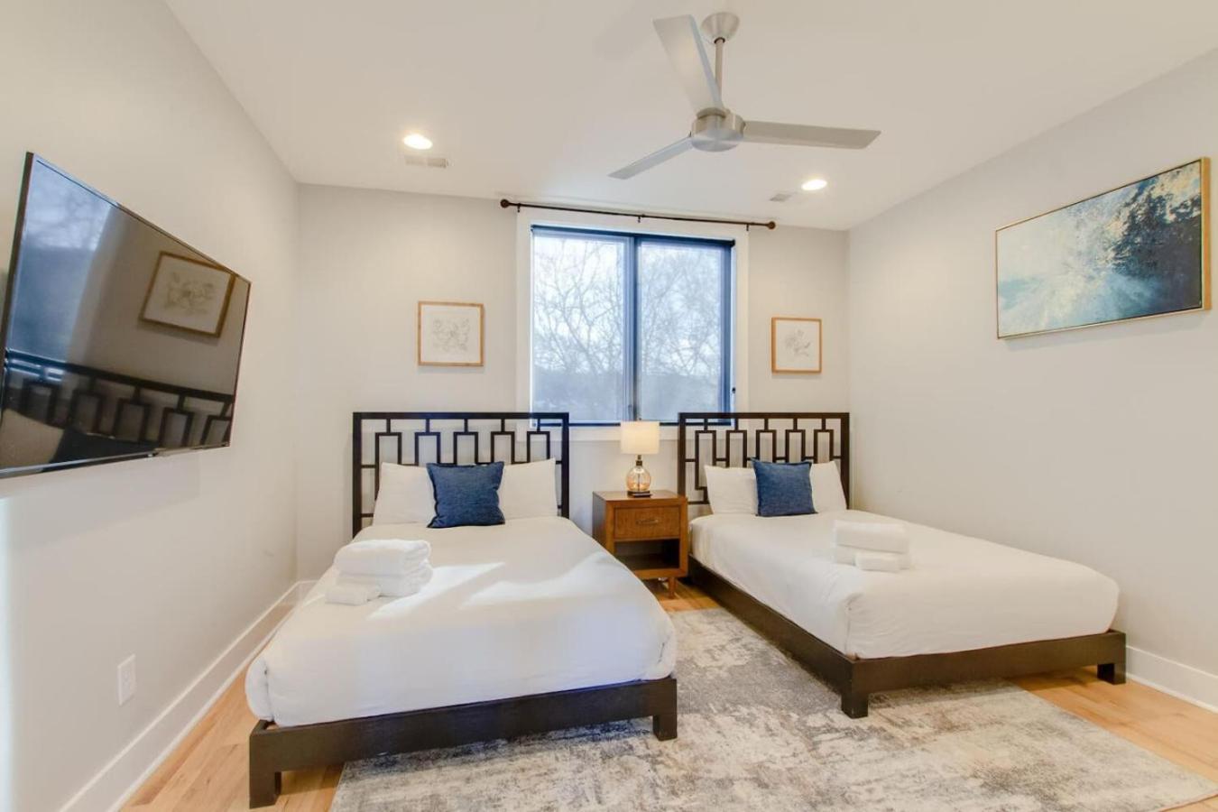 Panoramic View 8 Comfy Beds Multilevel Townhome *