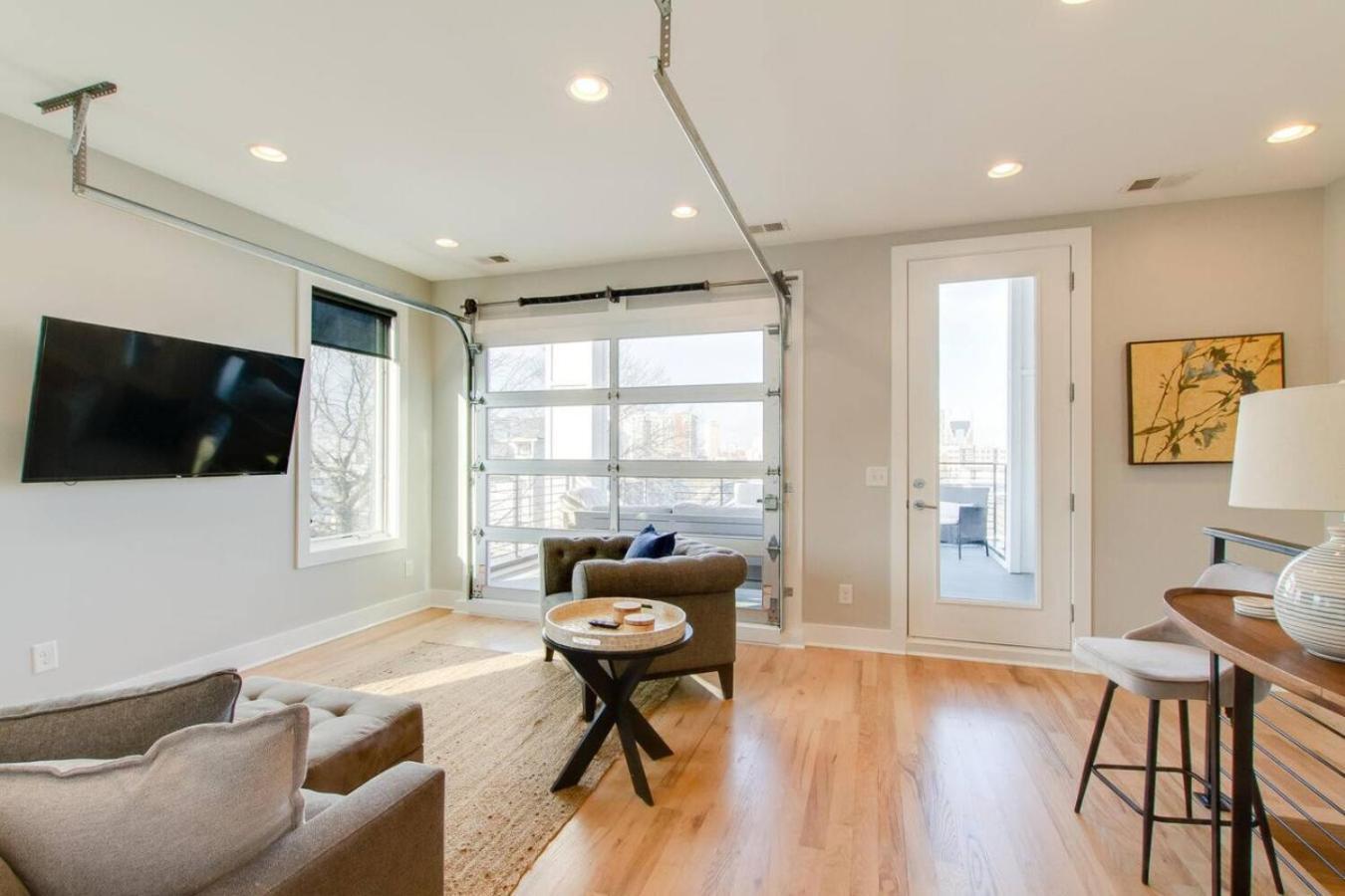 Holiday home Panoramic View 8 Comfy Beds Multilevel Townhome *