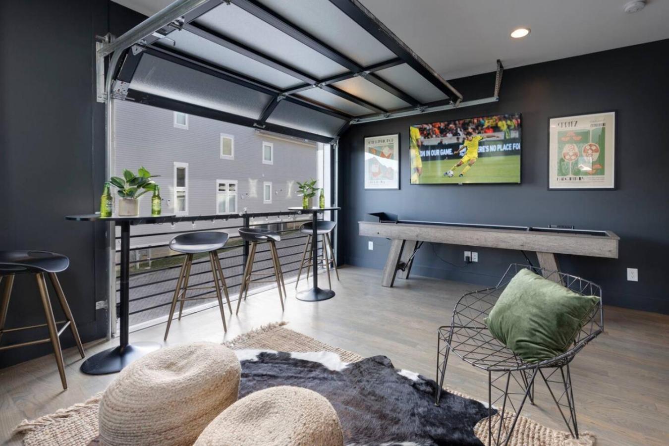 Stunning West End Walkable Area * Nashville