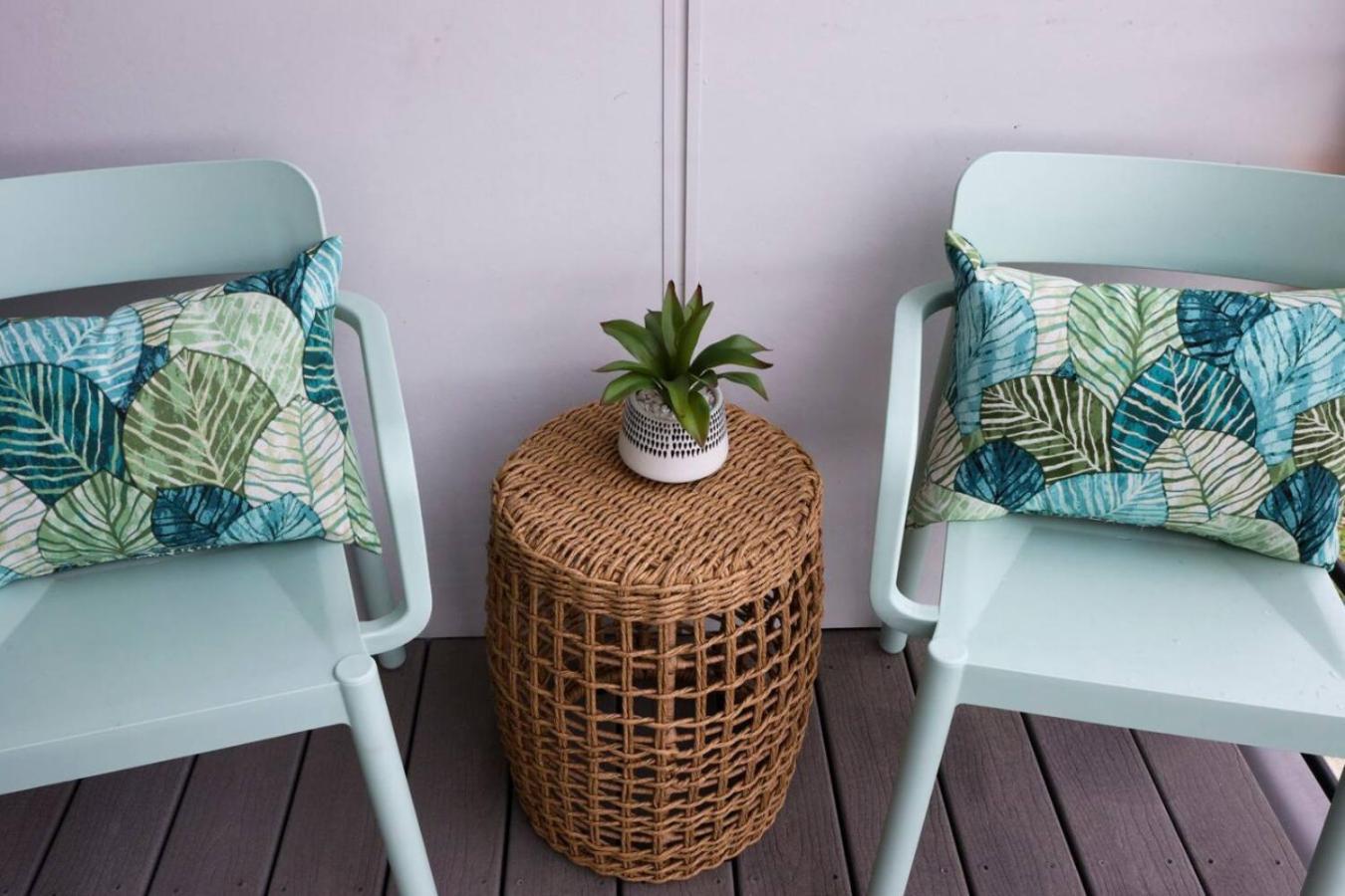 Stunning West End Walkable Area Holiday home *