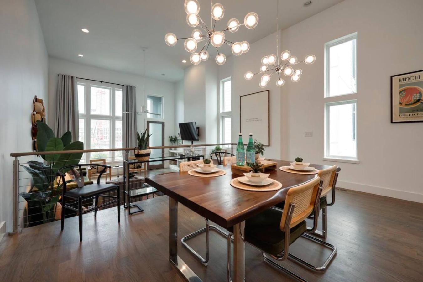 Holiday home Stunning West End Walkable Area *