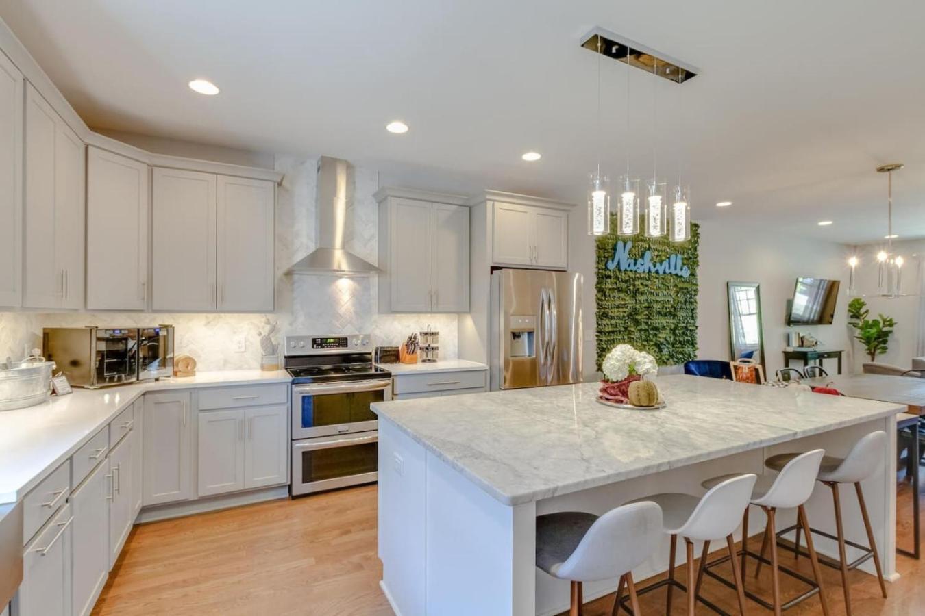Music Finest In Edgehill 2500 Square Feet Holiday home