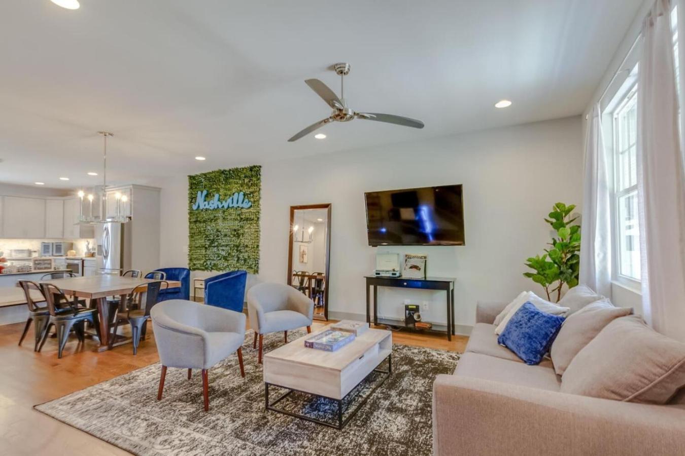 Music Finest In Edgehill 2500 Square Feet Holiday home *