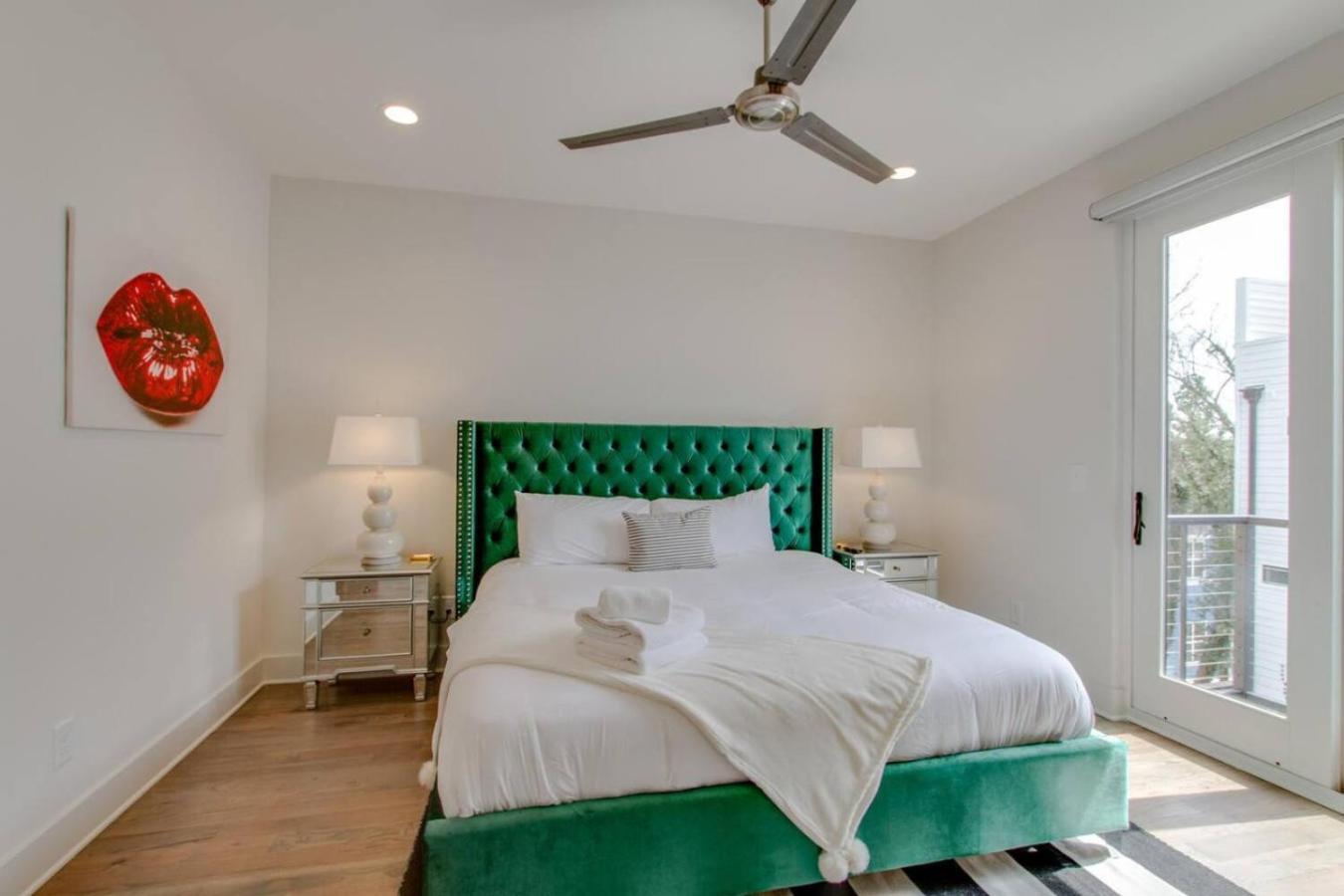 Slick Floor Deck Walk To Gulch And Downtown *