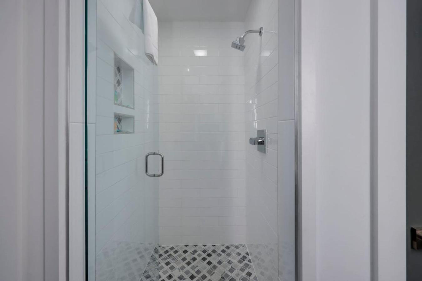 Holiday home Minutes To Broadway Stunning Townhome