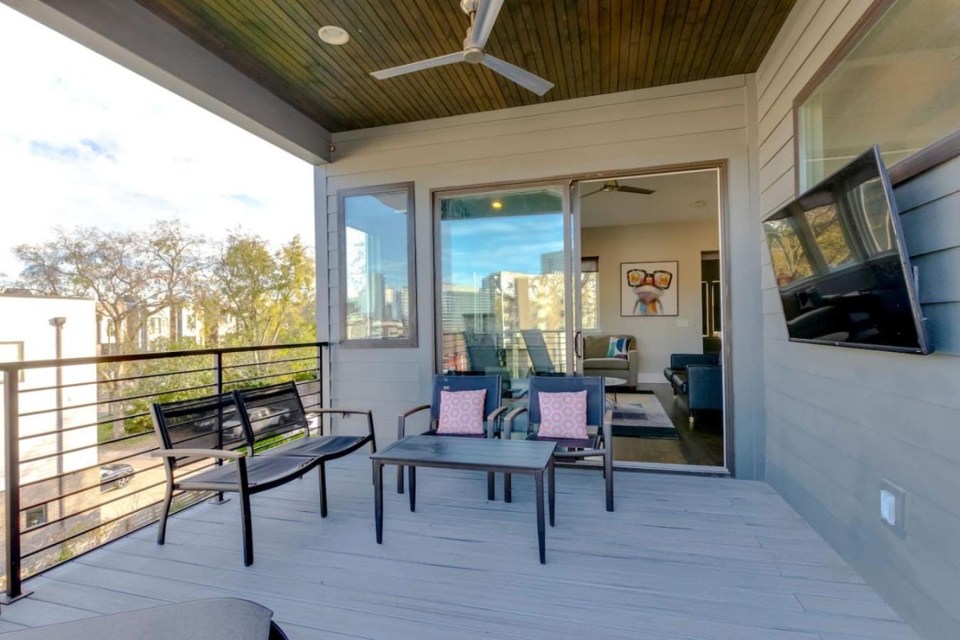 Spacious Gulch Retreat Super Skyline Views Nashville
