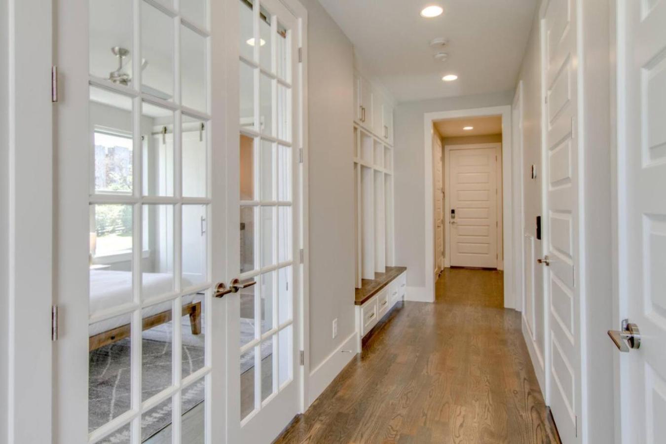 Spacious Gulch Retreat Super Skyline Views * Nashville