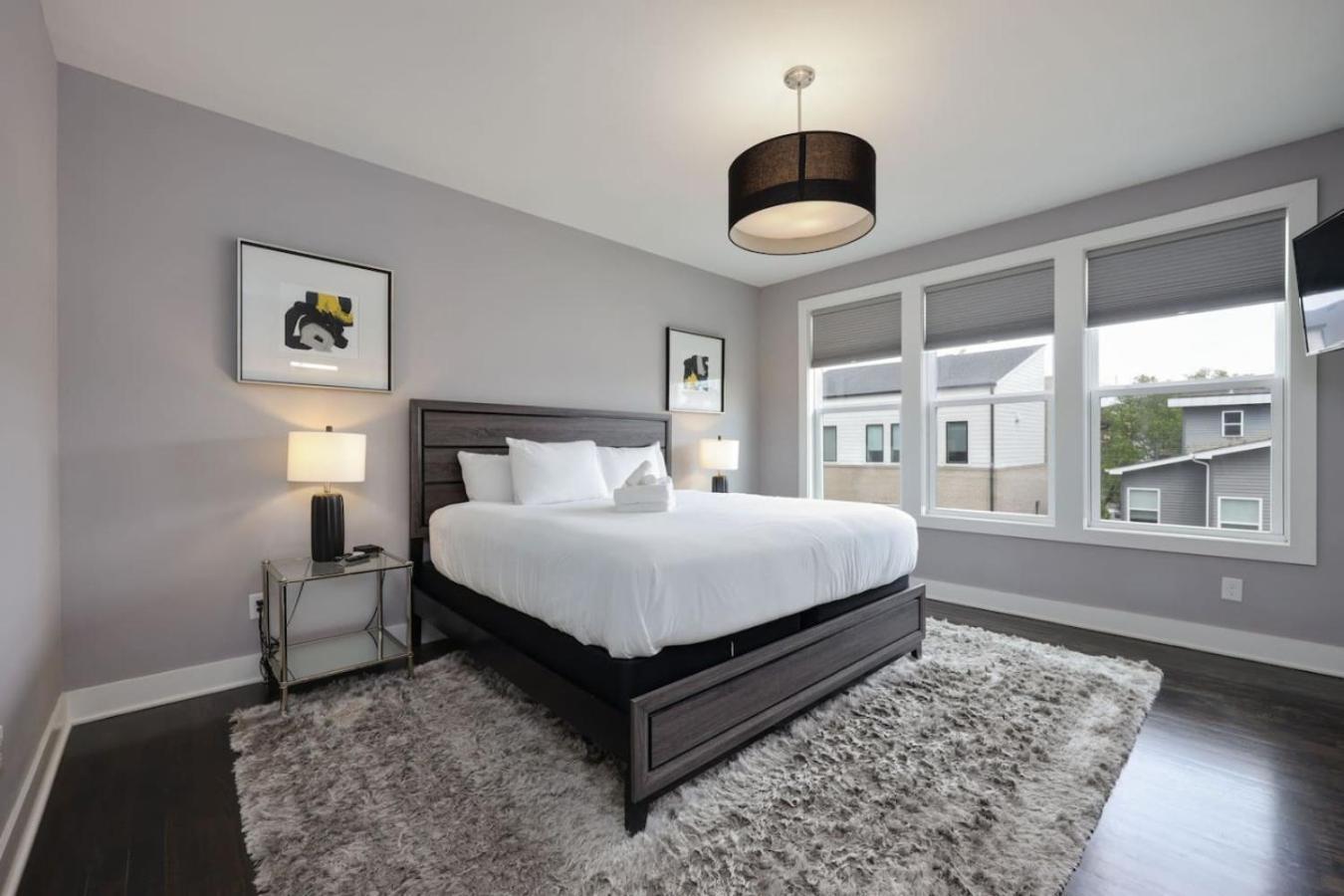 Southside Extraordinaire Walk To Gulch Lux Four Bedroom Nashville