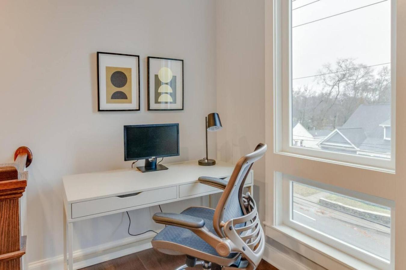 Holiday home Modern Eastside Escape