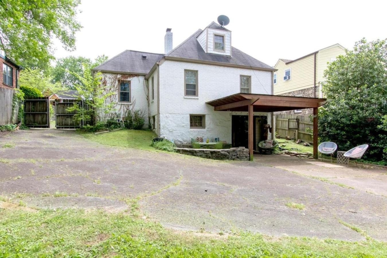 Unique And Stylish East 3 Bedroom 2.5 Bath * Nashville