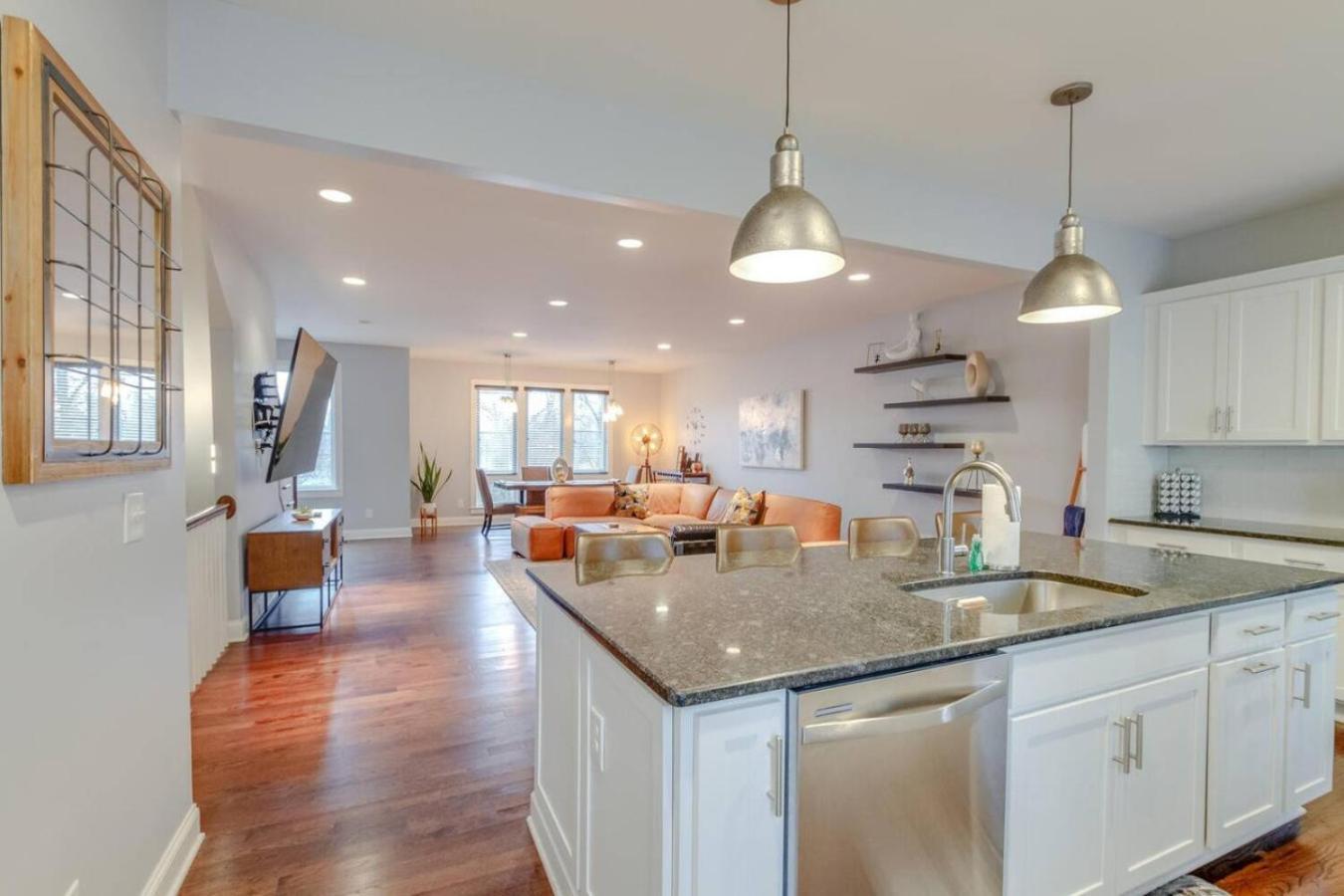 Modern Eastside Escape *