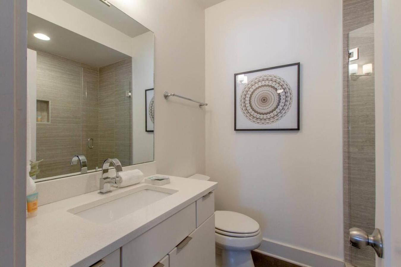 Holiday home Modern Townhome With Gorgeous Patio Space Nashville