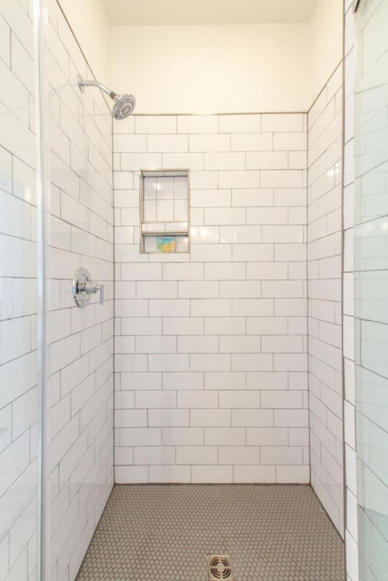 Holiday home Sleek Large Retreat 9 Beds Modern Kitchen Nashville