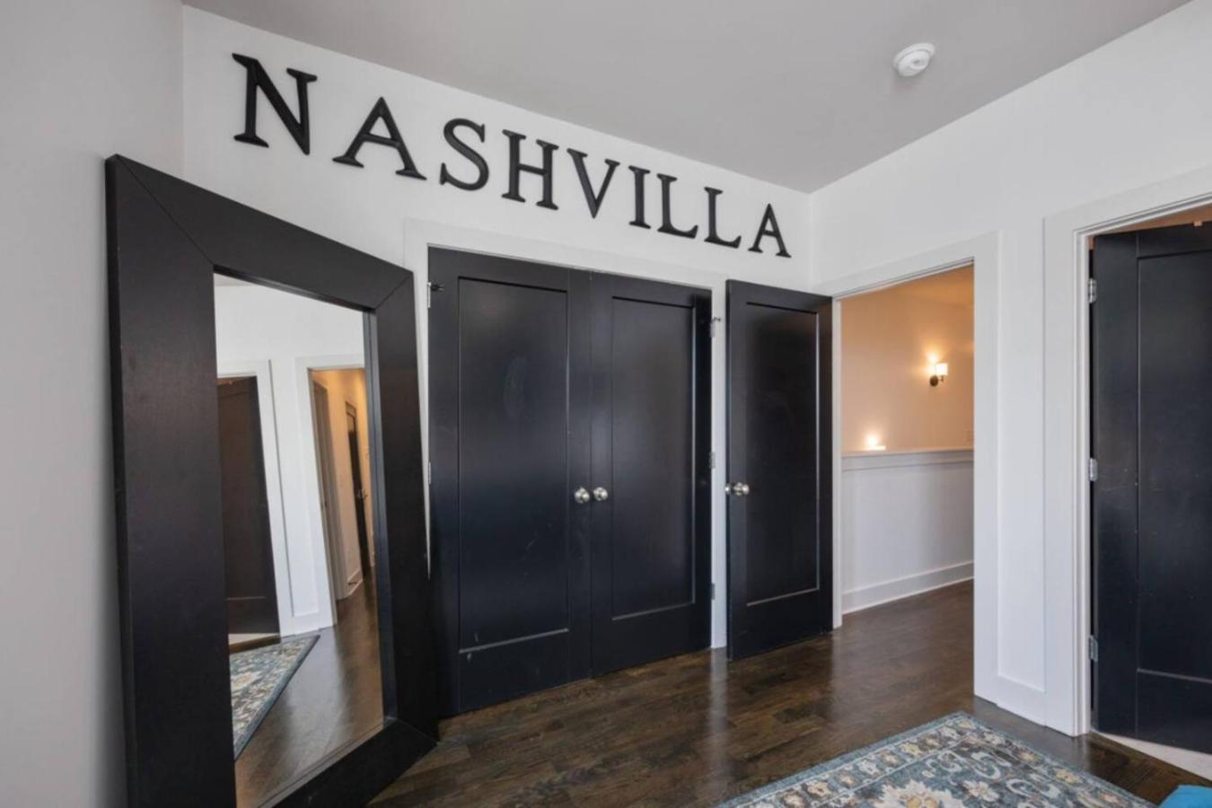 Nashvilla Townhome Gigantic Rooftop Pure Luxury Holiday home Nashville