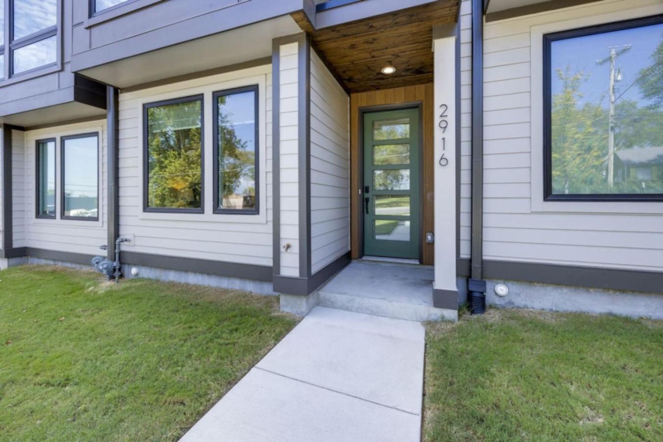 Tennessee Whiskey Townhome 4bd 4.5bth *