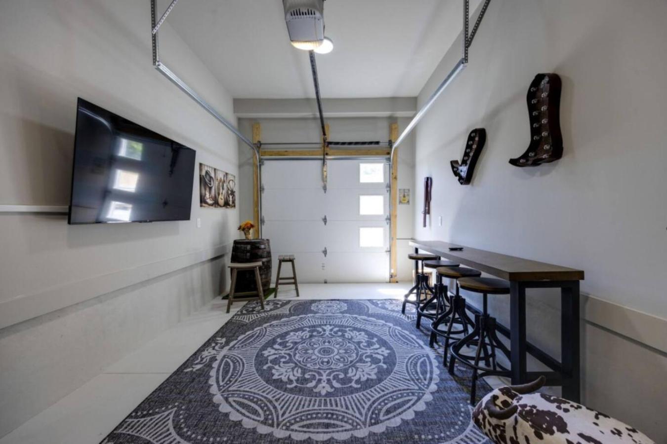 Tennessee Whiskey Townhome 4bd 4.5bth Holiday home