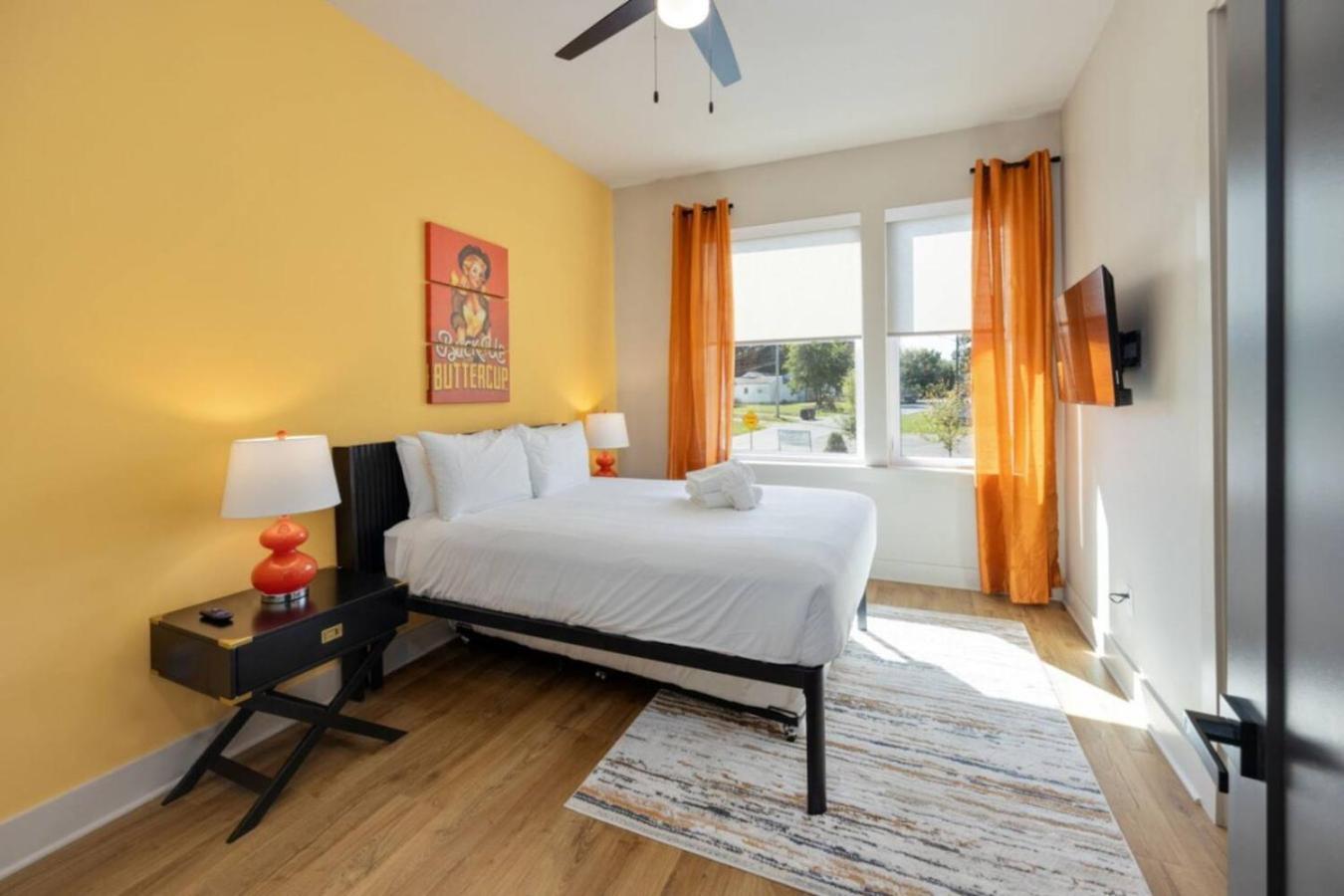 Cowgirl Up 4bd 4.5bth Rooftop Views Holiday home Nashville