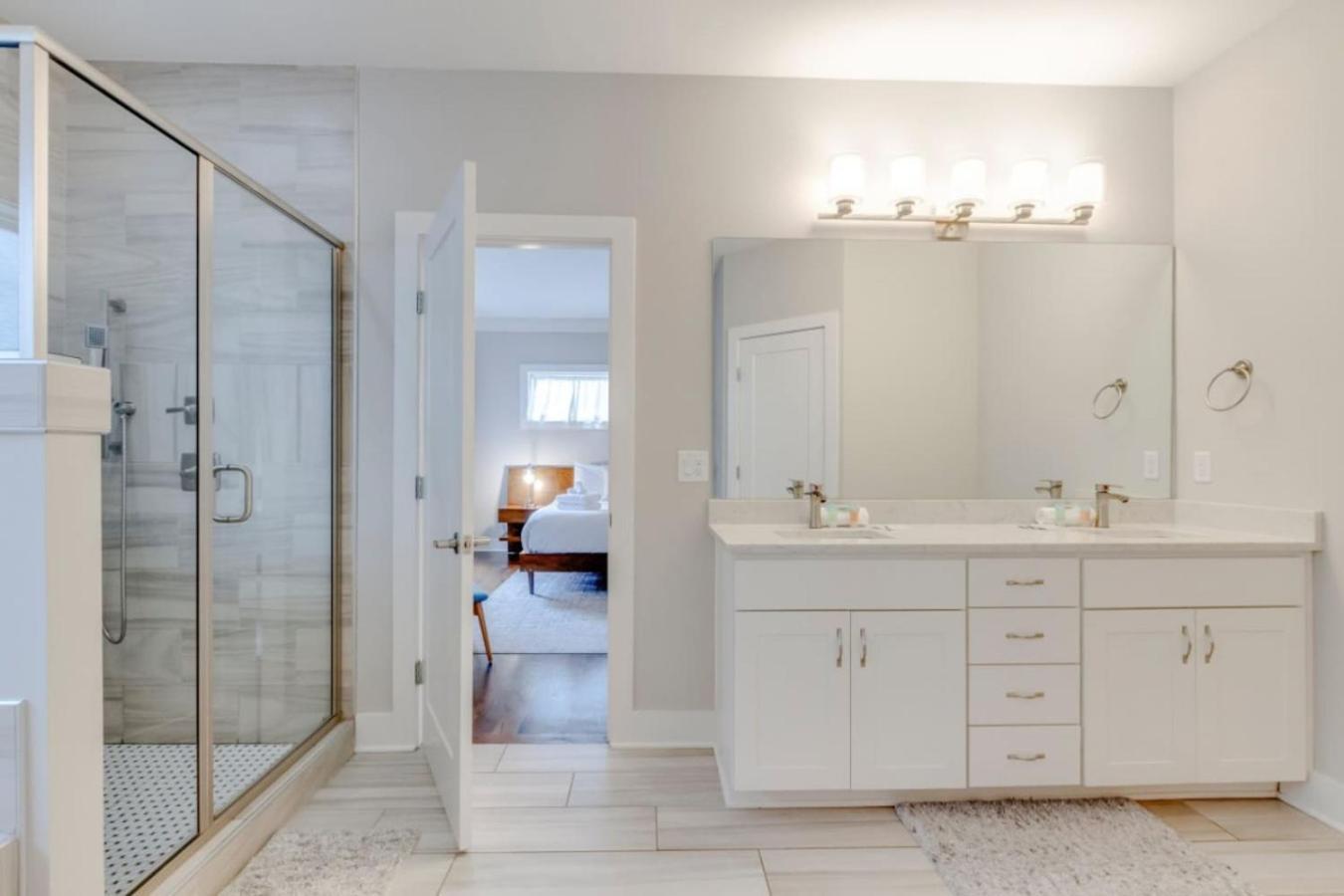 Luxe Gulch 30 Day Minimum Amazing Views Holiday home Nashville