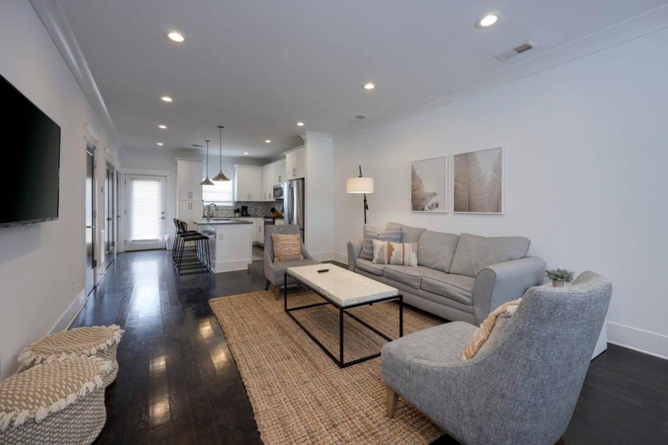 Double Townhomes Elegant Design Big Groups *