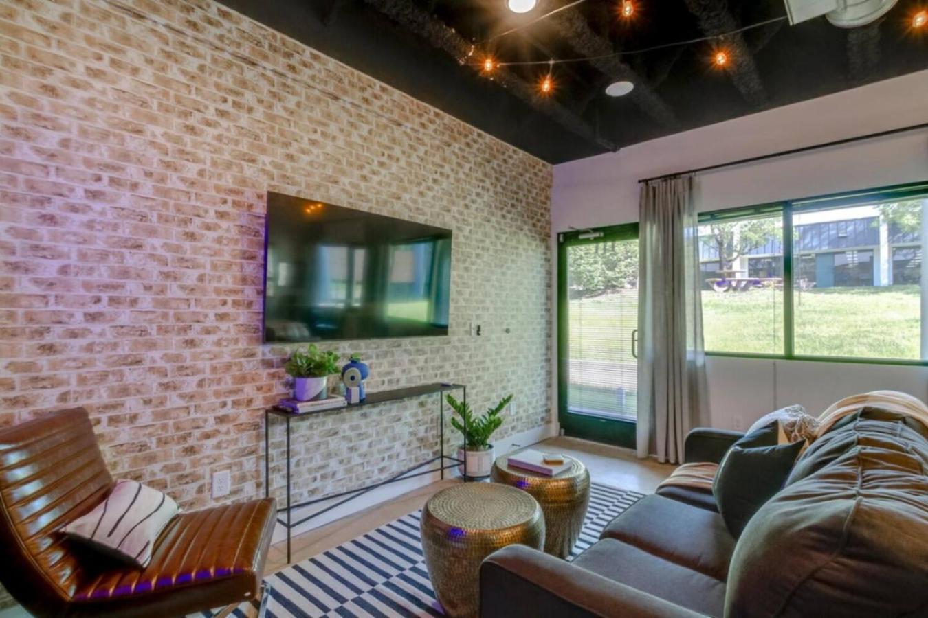 Stylish Haven In South Apartment Nashville
