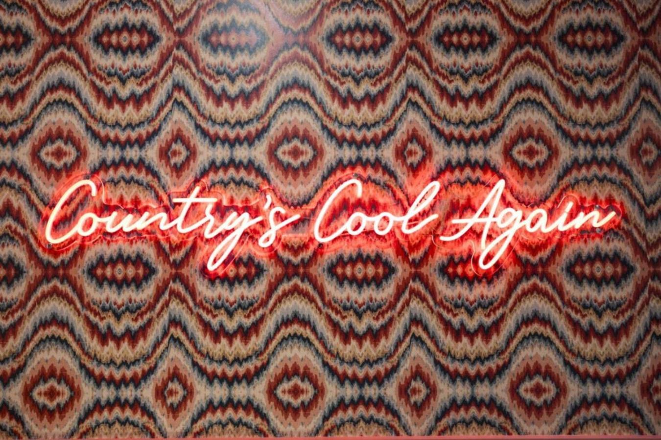 Music Row Country Retreat Balcony And Hot Tub