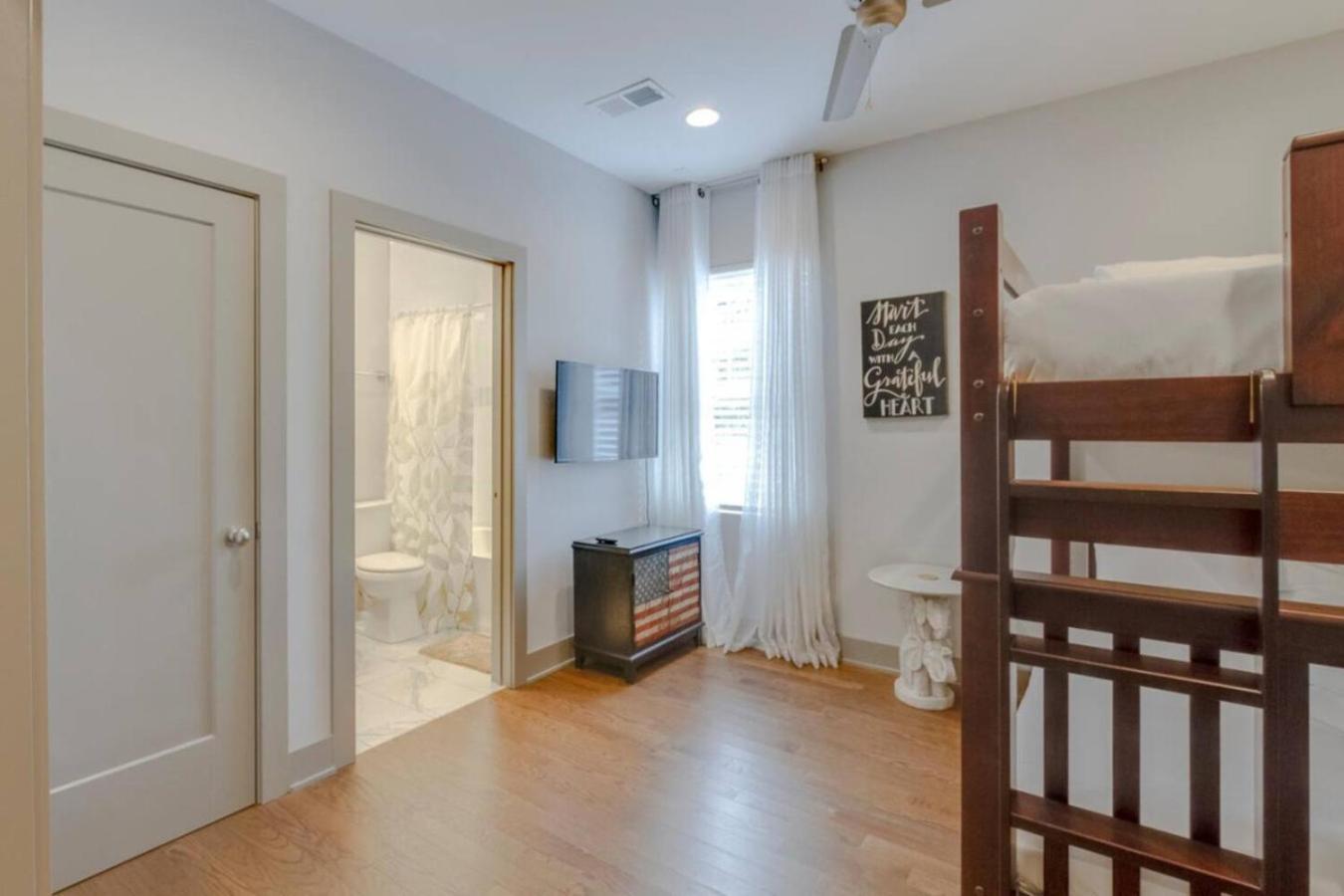 Modern Getaway * Nashville