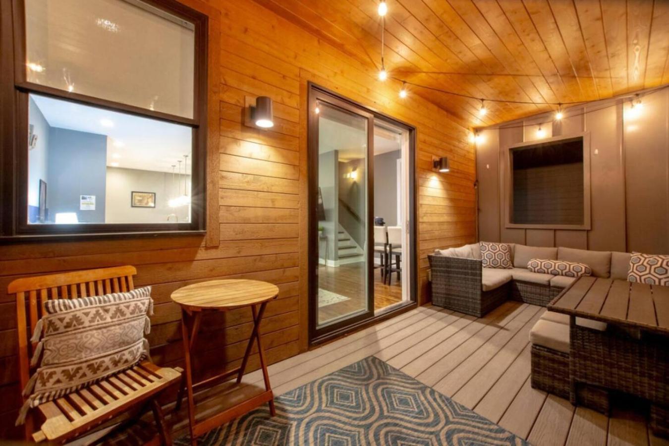 Spacious And Modern 2 Rooftops Stage Games And Holiday home Nashville