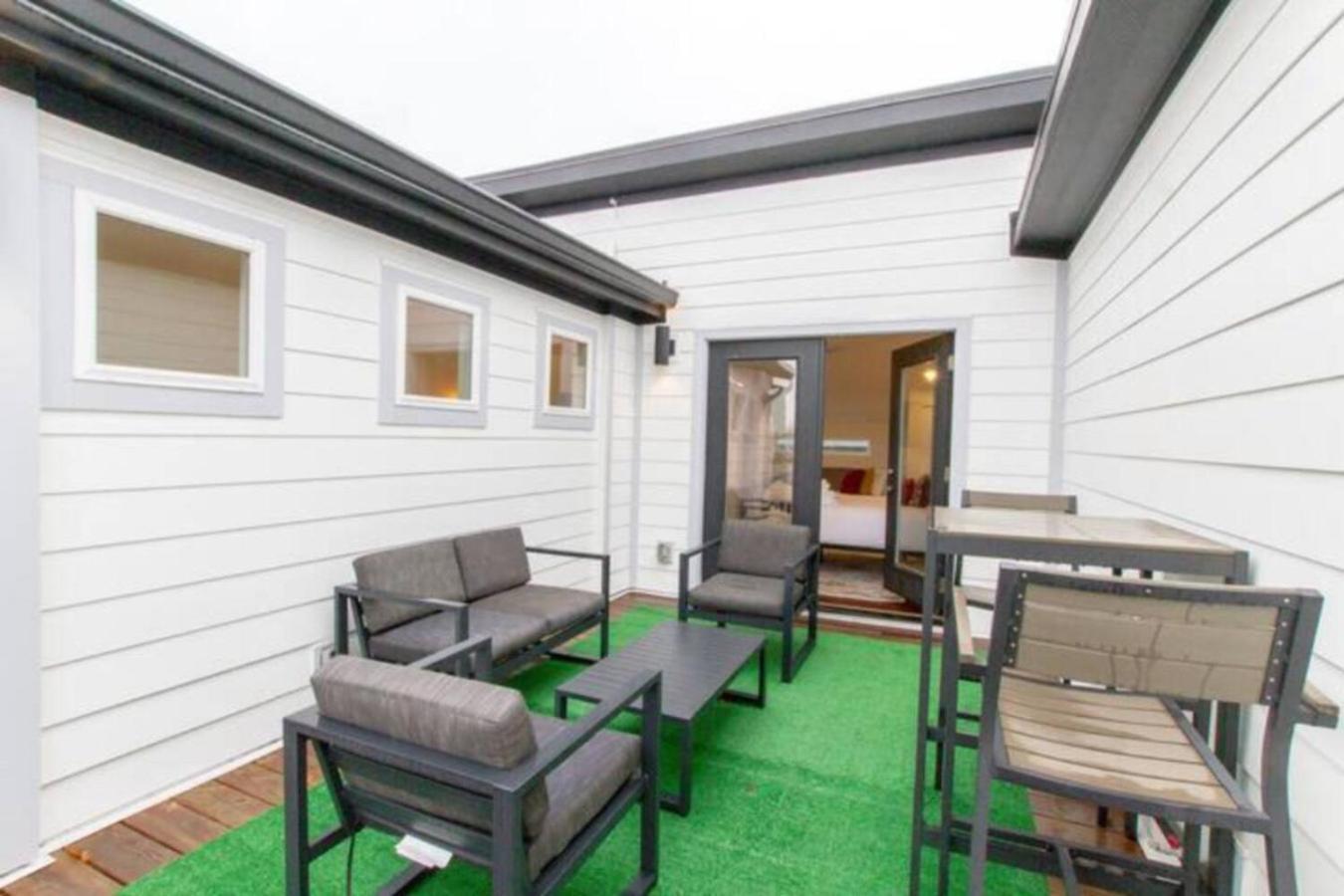 Two Townhomes Rooftop Patios Hillsboro Village Holiday home