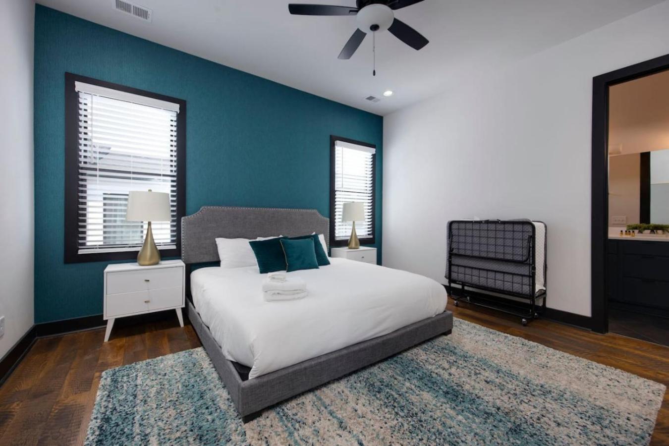 Two Townhomes- Rooftop Lounge- Hot Tub- Views Nashville