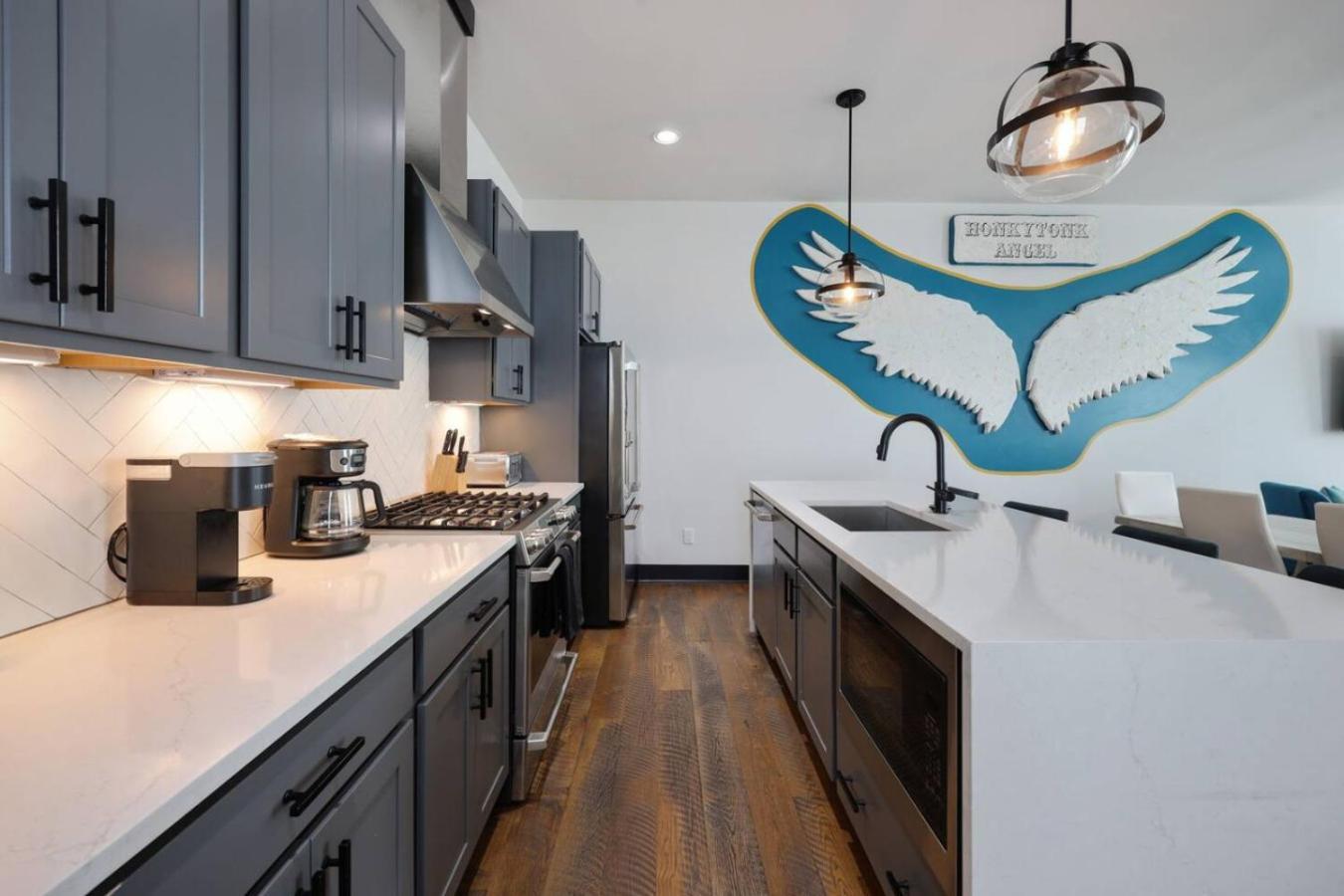 Two Townhomes- Rooftop Lounge- Hot Tub- Views * Nashville