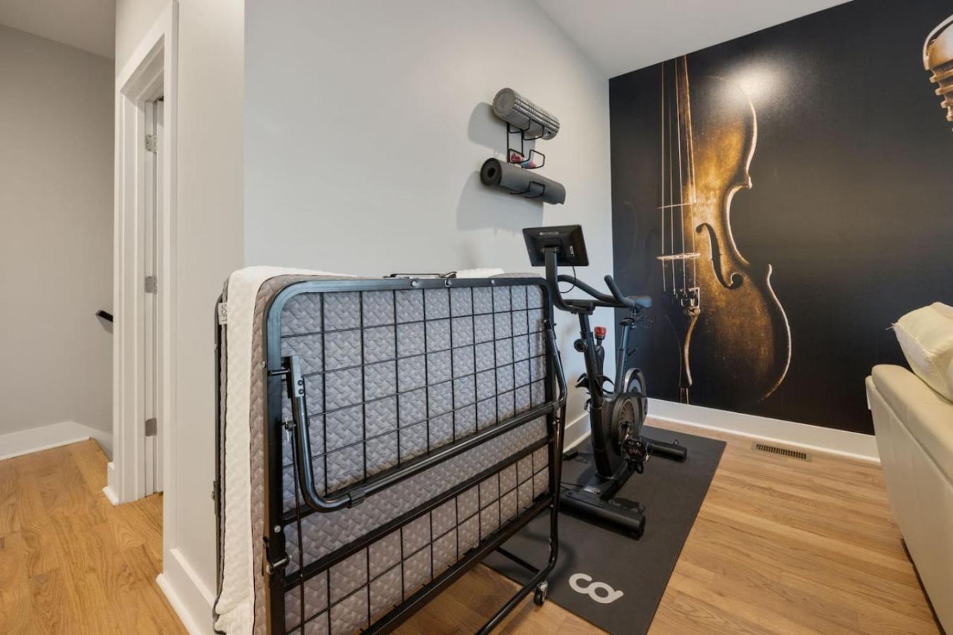 Two Townhomes Rooftop Lounges With Skyline Views * Nashville