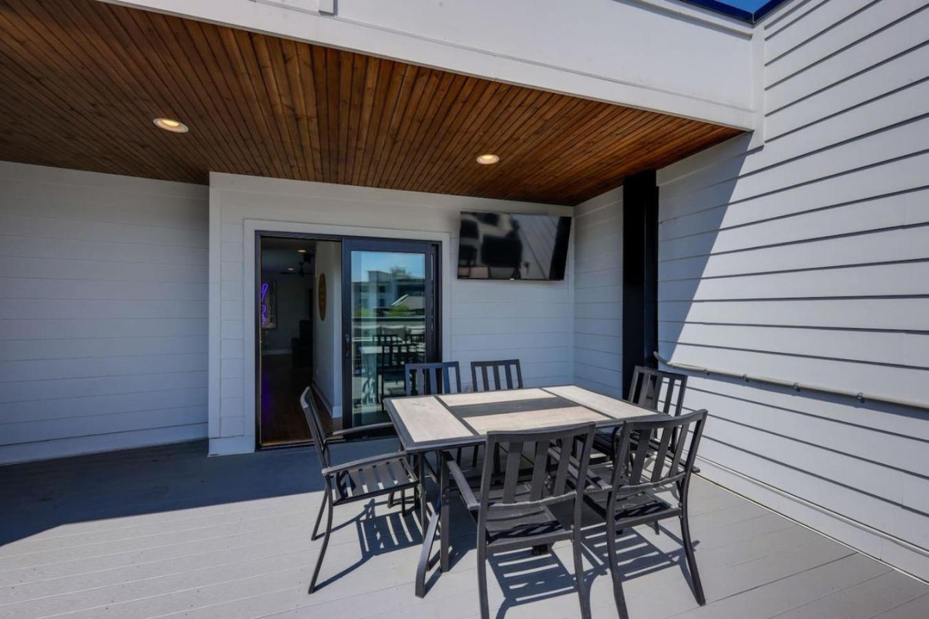 Two Townhomes Rooftop Lounges With Skyline Views Holiday home *