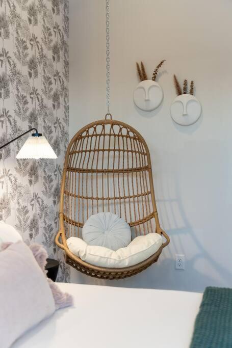 Apartment West End 4 Bd,4bath Walk To Bars-close To Broadway *