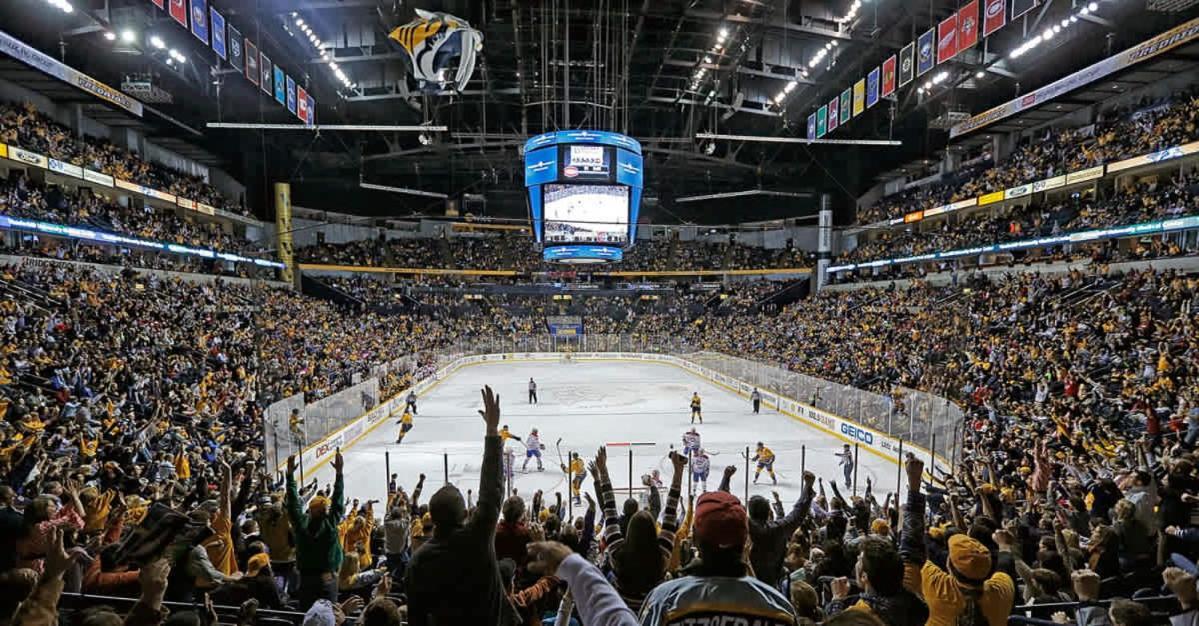 The Morris - Designer Flair 2 Miles To Broadway! Nashville