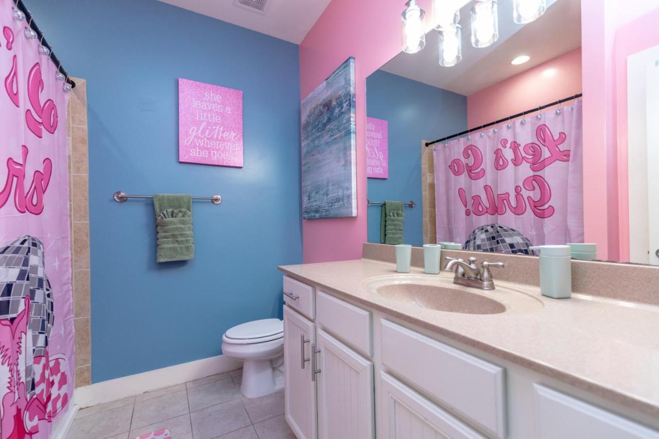 Pink Party Nashville-near Music Row Free Parking Apartment
