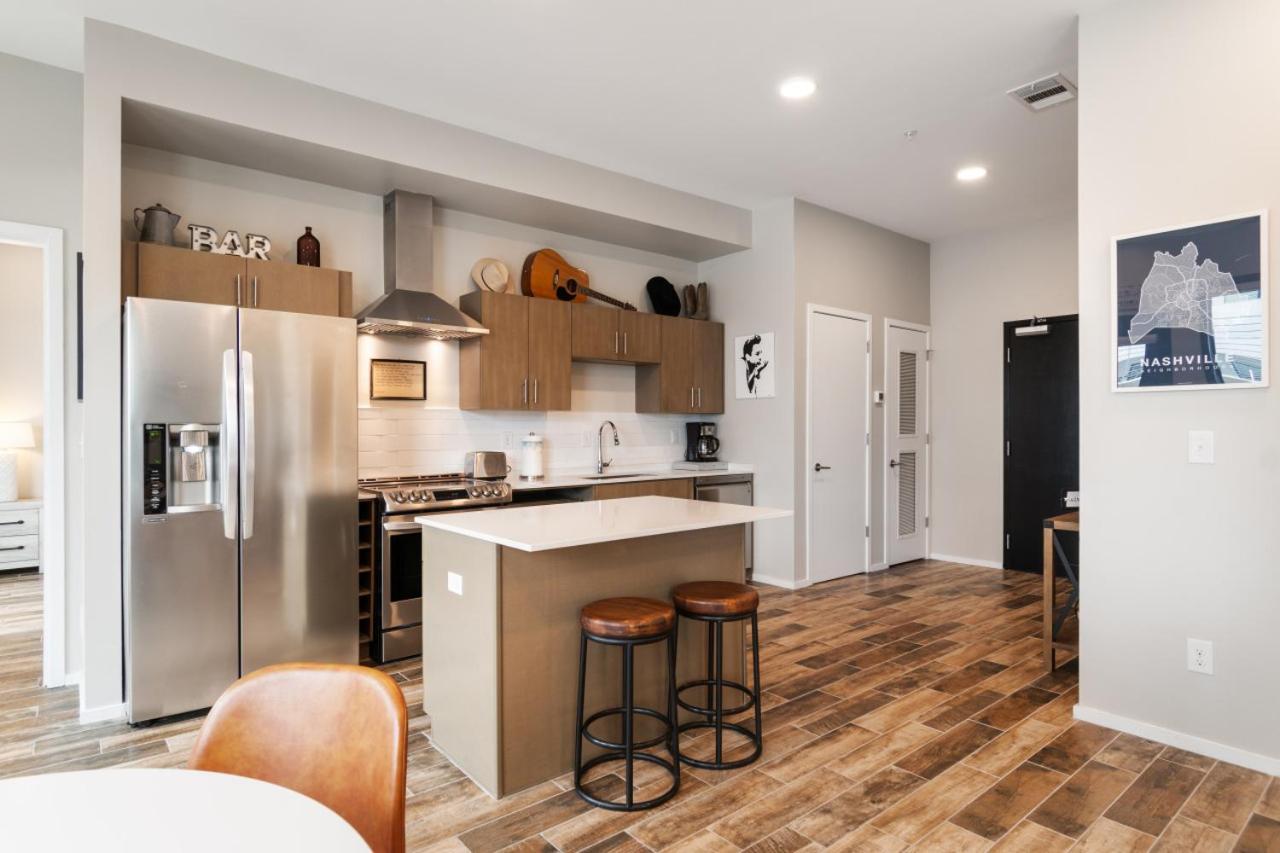 Illume New Modern Downtown Views With A Pool * Nashville