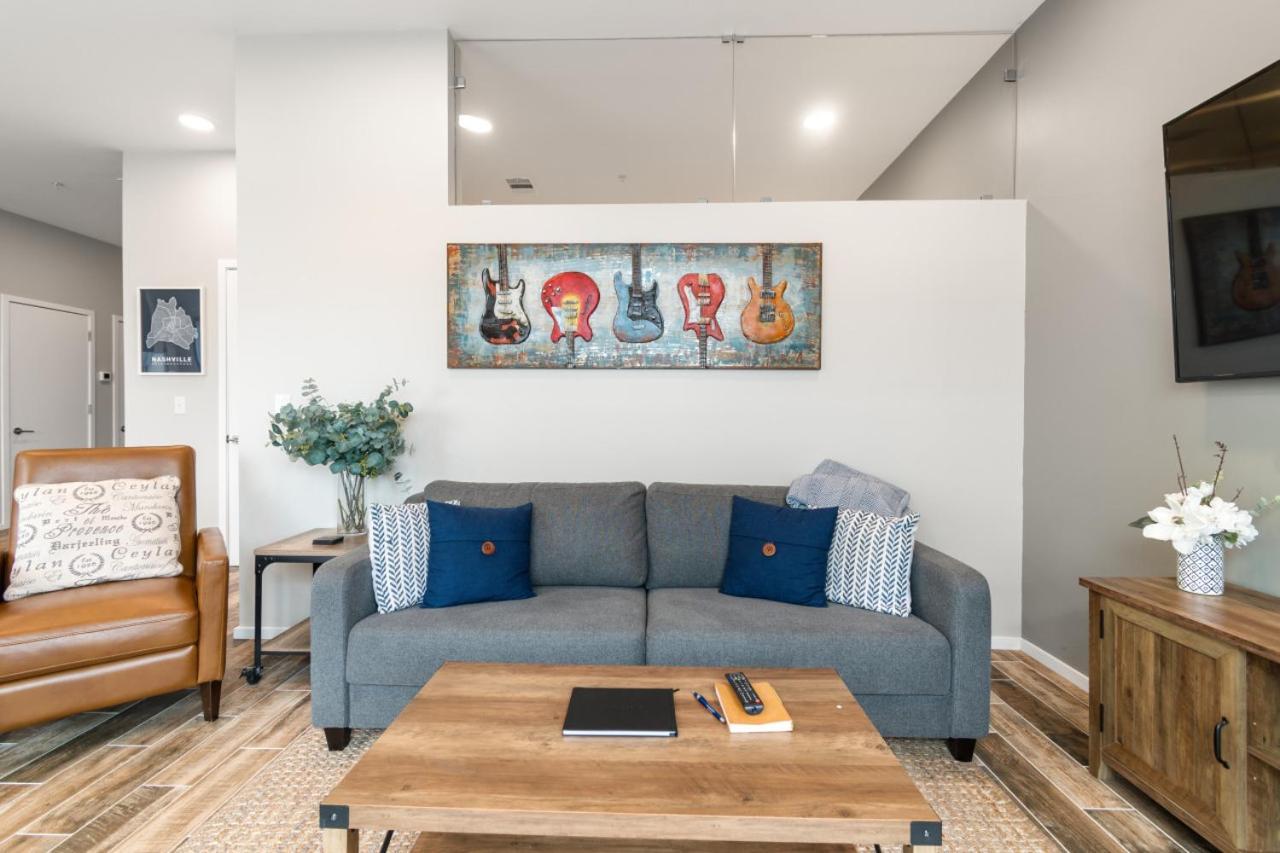 Holiday home Illume New Modern Downtown Views With A Pool *