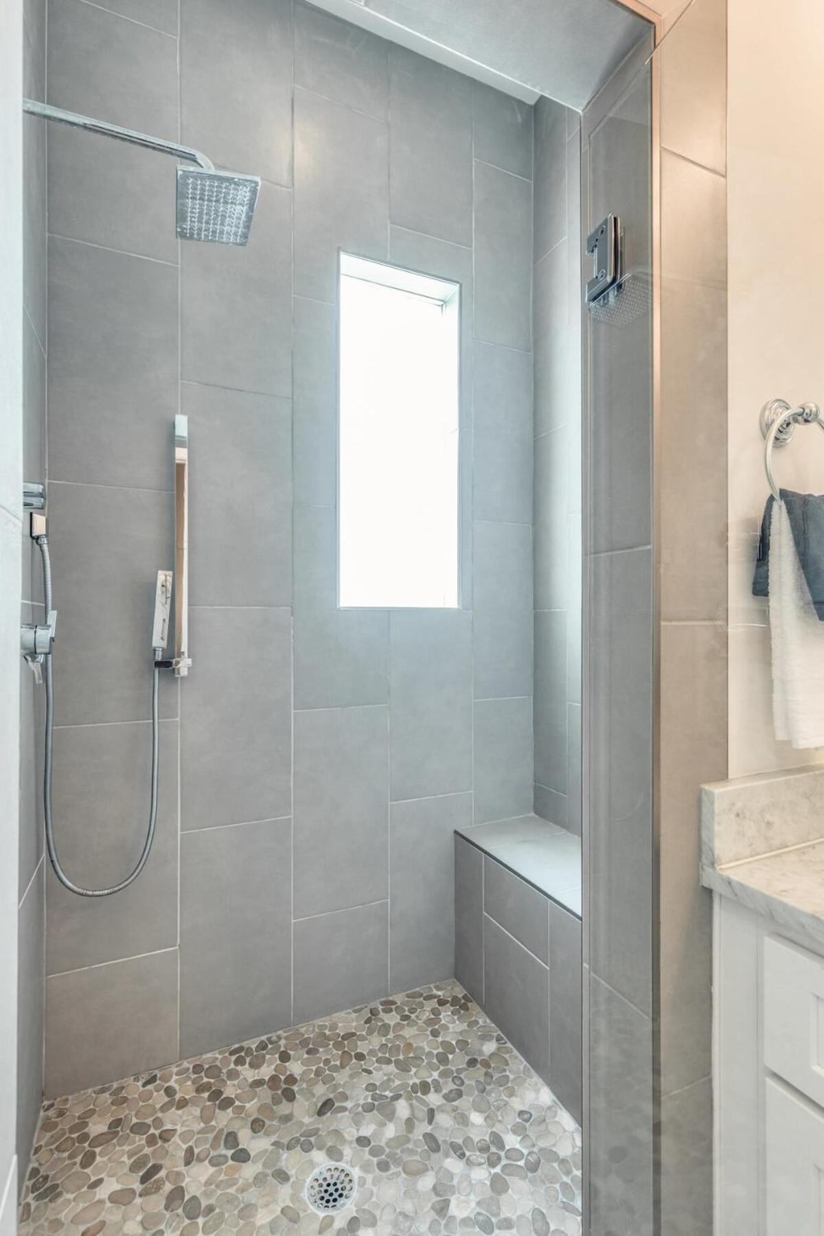 Holiday home The Slater - Your Perfect Downtown Getaway