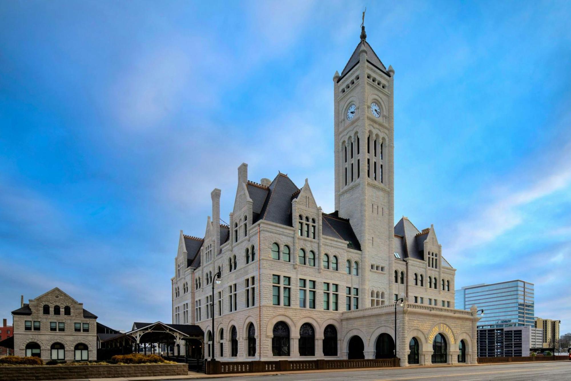 The Union Station Yards, Autograph Collection
