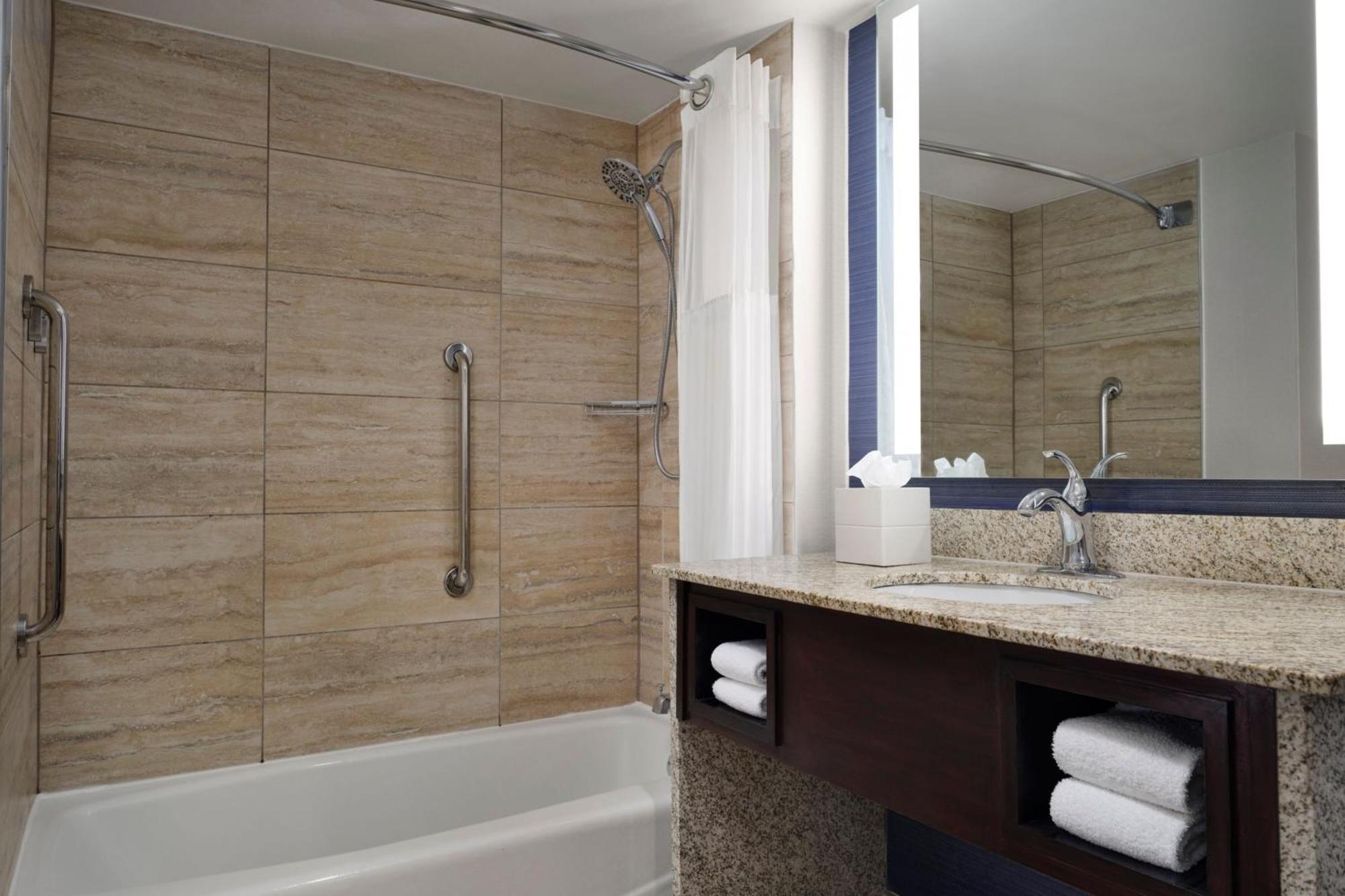 Airport Marriott 4*