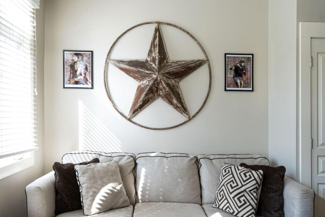 Holiday home Star Studded - Near Music Row- Private Balcony Nashville