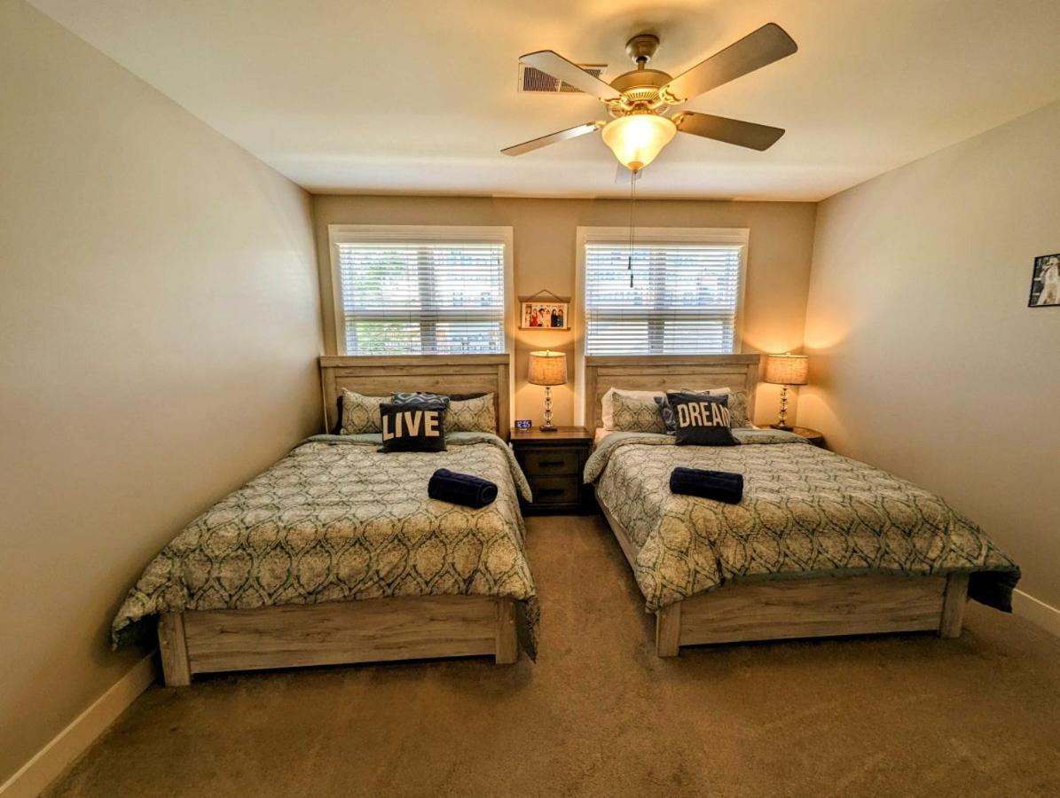 Star Studded - Near Music Row- Private Balcony *