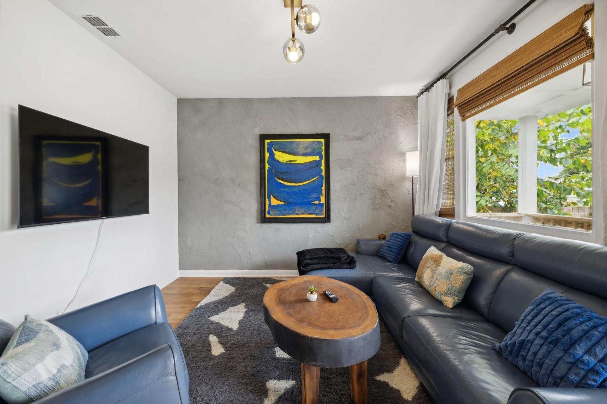 Vibey Units In Duplex #a & #b