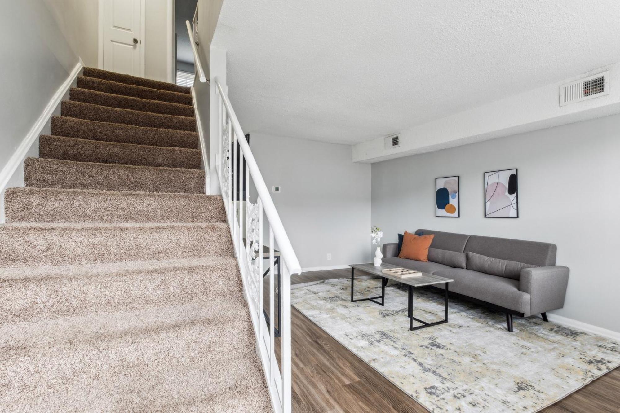 Apartment Brentwood U10 I Cozy & Comfy I 2bd I Free Parking *