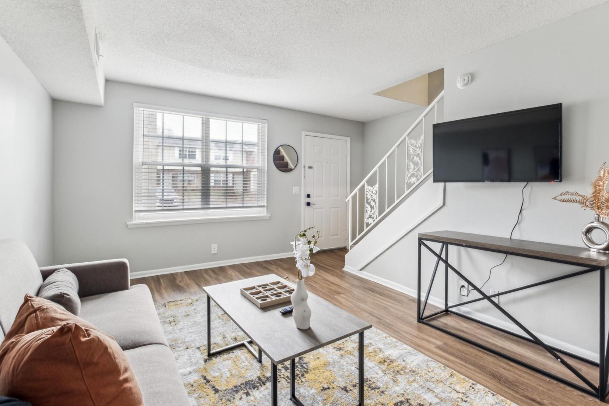 Apartment Brentwood U10 I Cozy & Comfy I 2bd I Free Parking