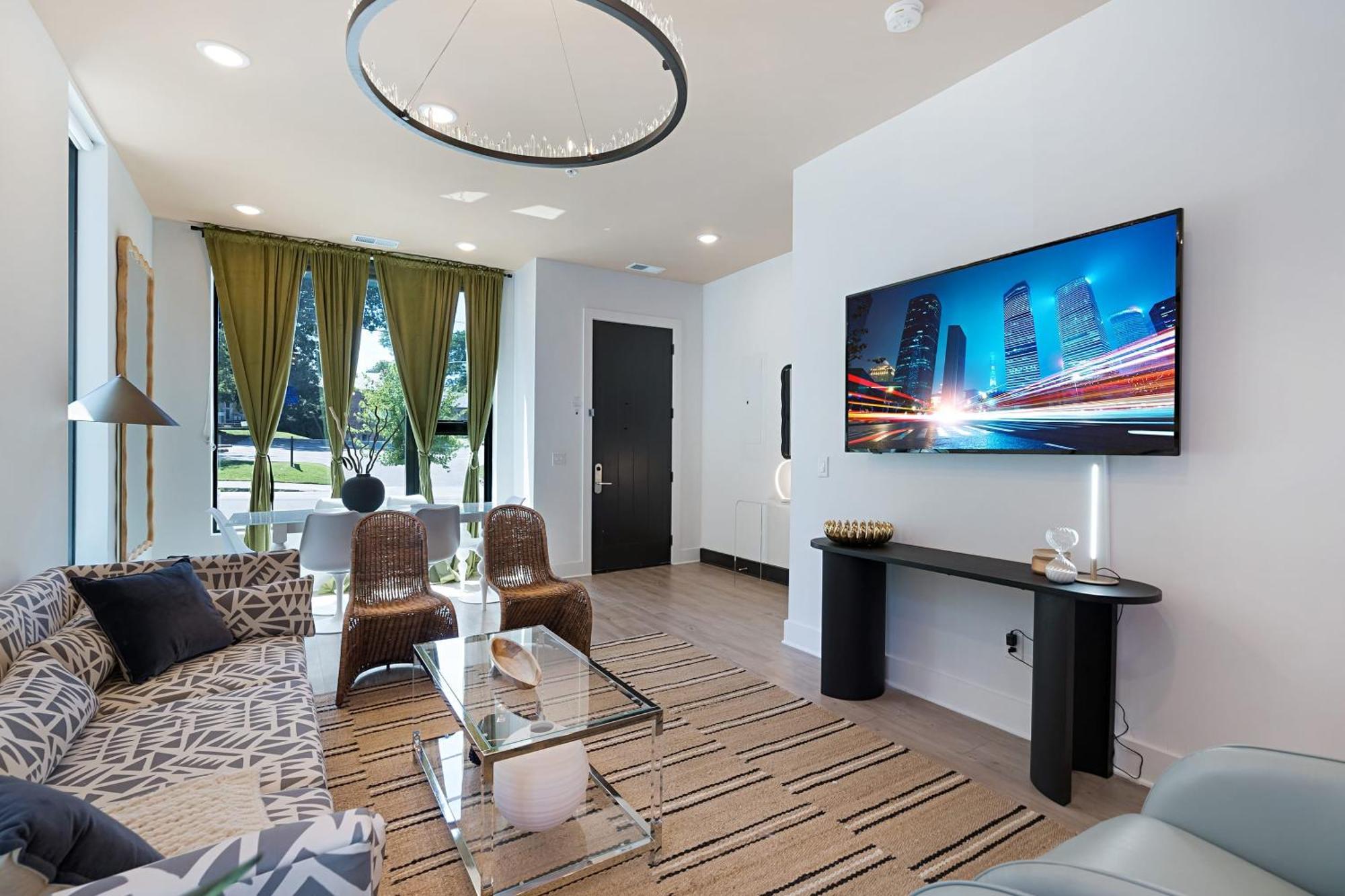 Apartment The Grove By Avantstay