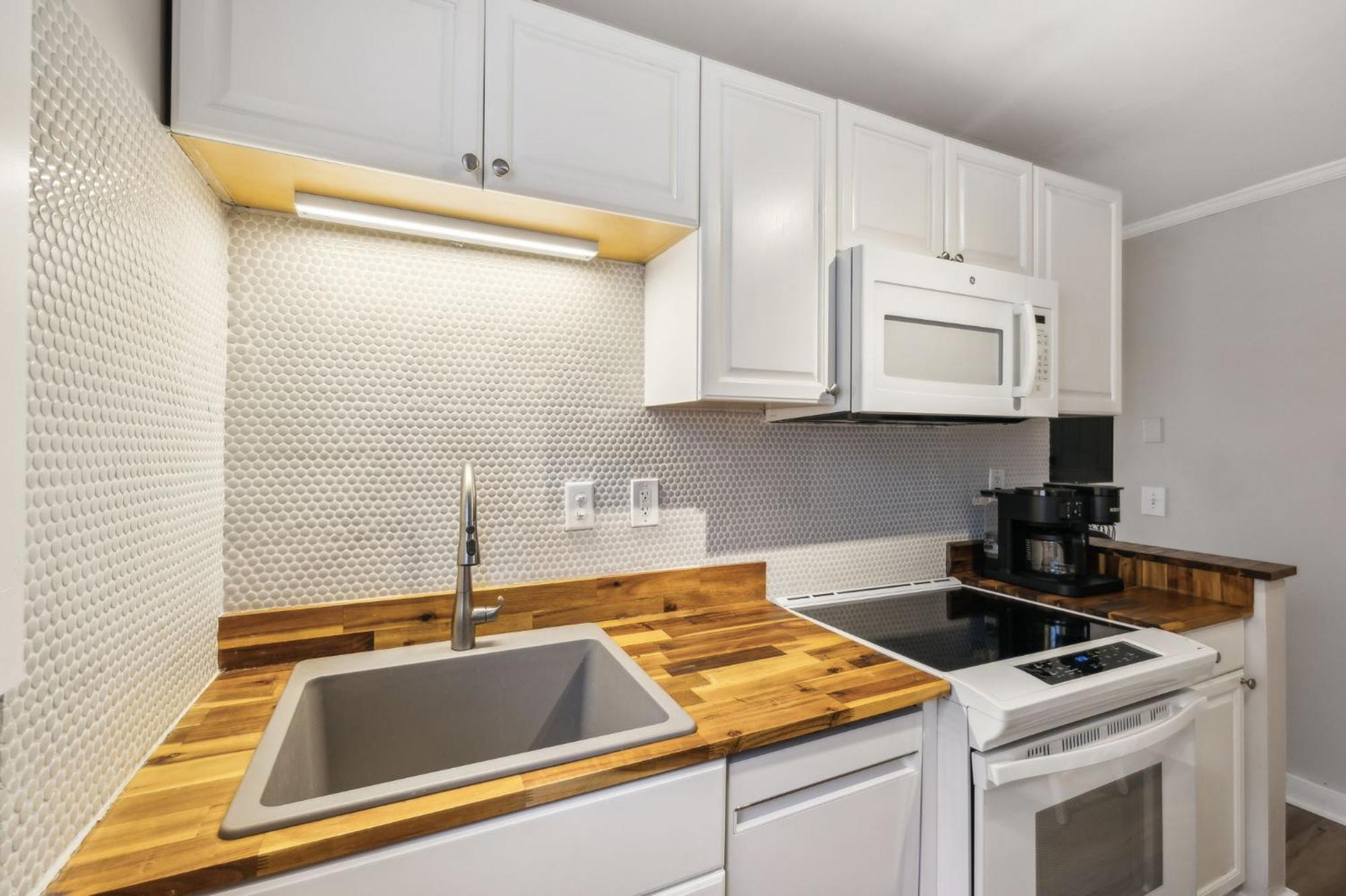 Sunny Delight * Nashville