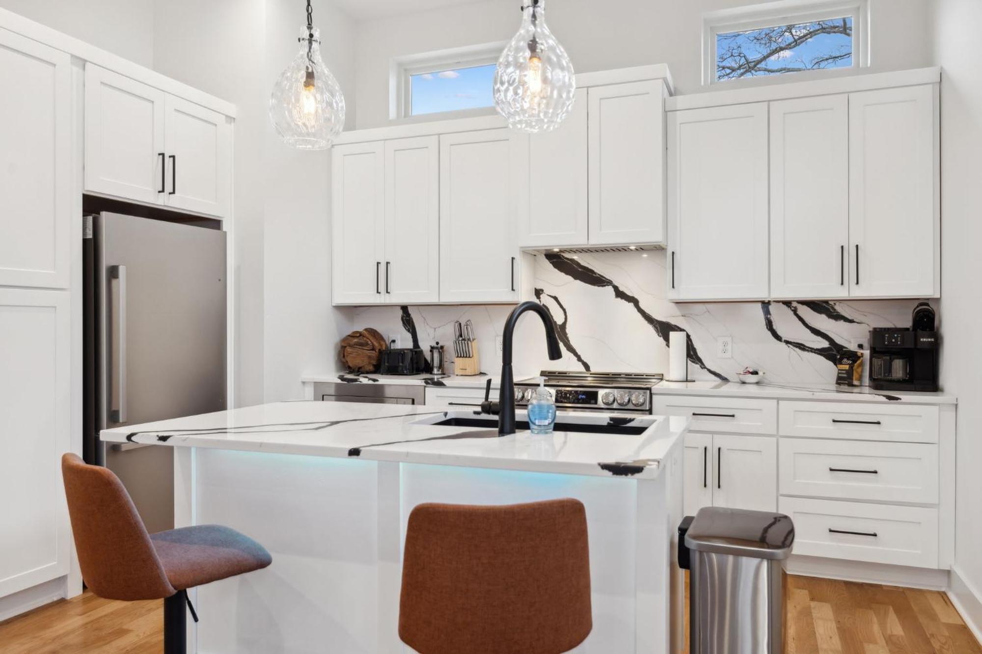 Upscale Multi-level Rooftop & Game Fun Holiday home Nashville