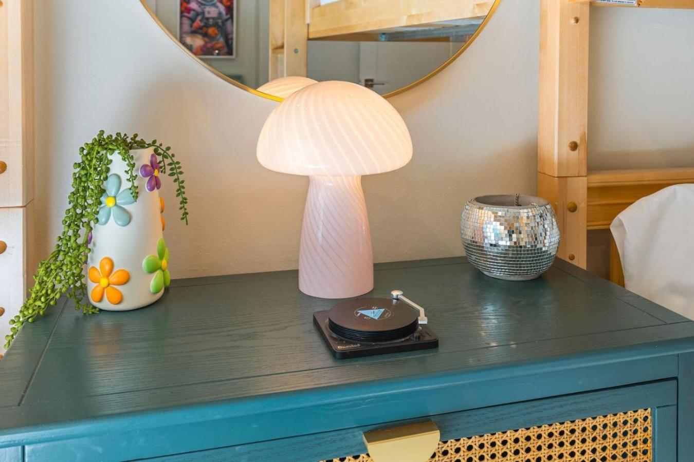 Fun And Fabulous - Walk To Bars, Coffee And Restaurants Nashville