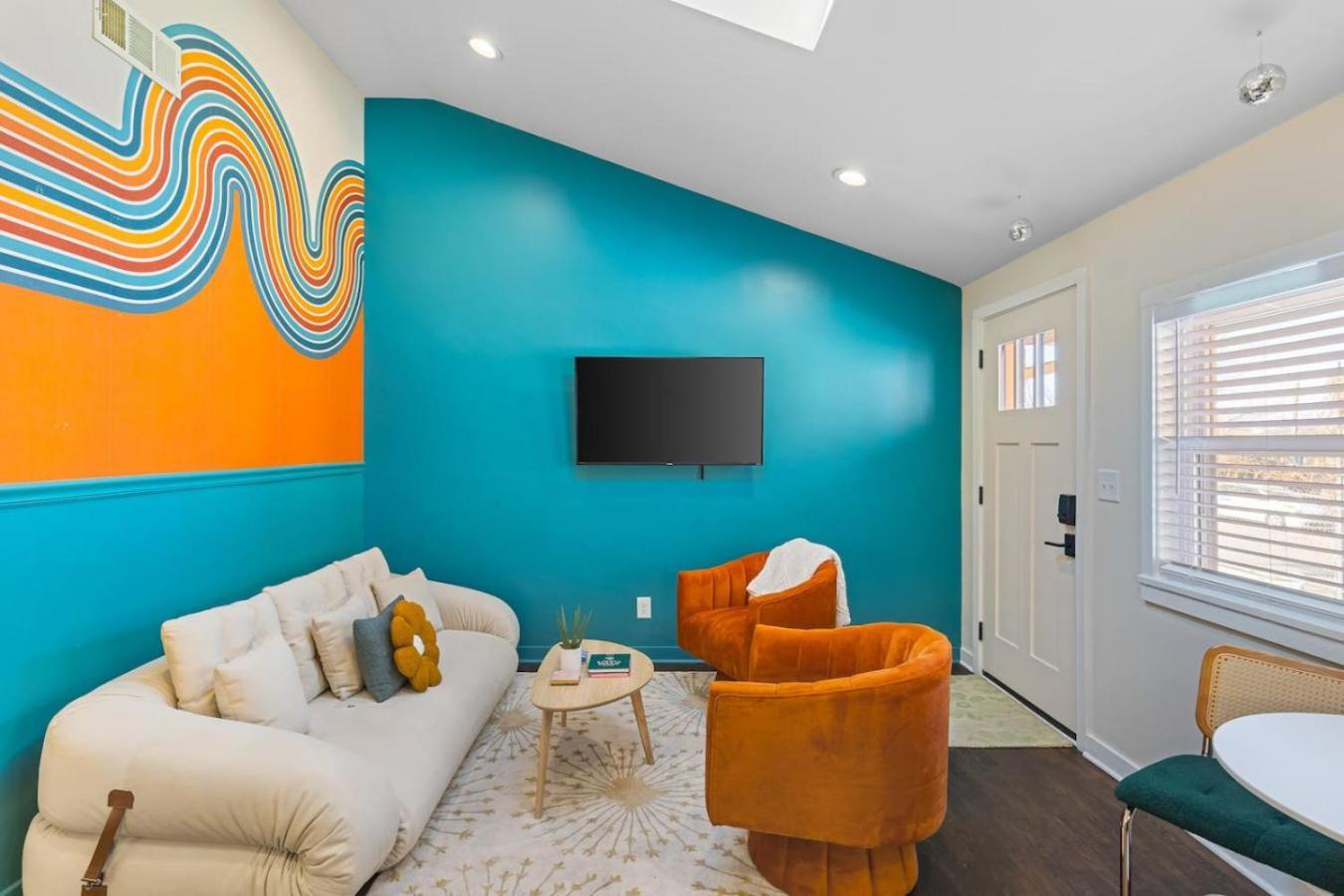 Fun And Fabulous - Walk To Bars, Coffee And Restaurants * Nashville